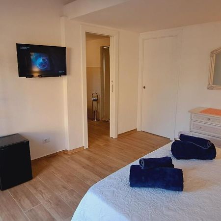 San Teodoro Rooms ภายนอก รูปภาพ