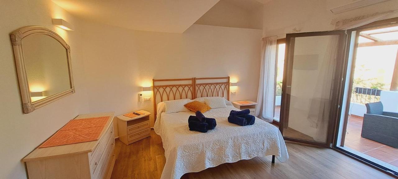 San Teodoro Rooms ภายนอก รูปภาพ