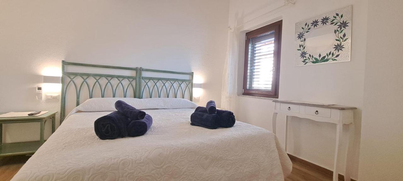 San Teodoro Rooms ภายนอก รูปภาพ